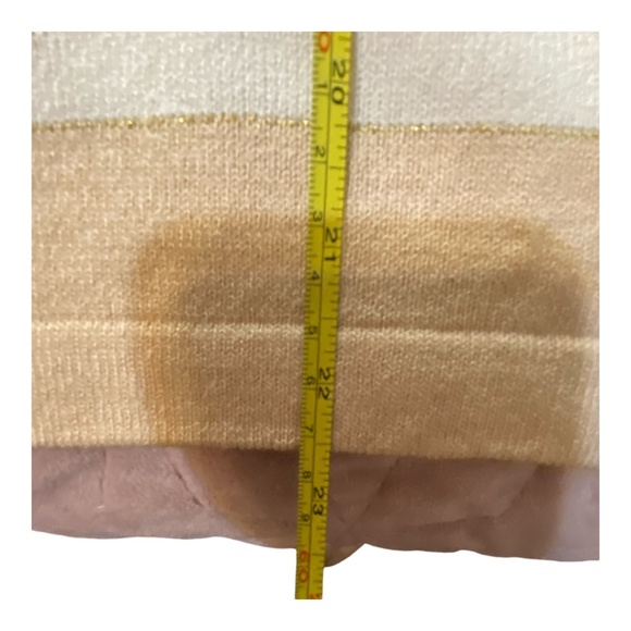 St. John Collection short sleeve striped sweater. Sz L - Picture 10 of 16